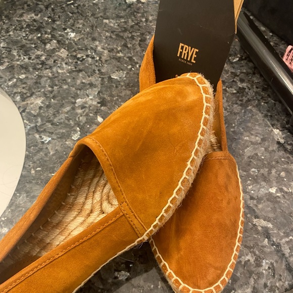 NEVER WORN - Frye brand Isabelle espadrille loafer - Picture 2 of 3
